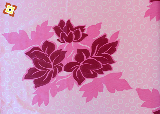 De roze Matras Gewatteerde Gebreide Afwijking van de Stoffen100% Polyester drukte 250cm Breedte