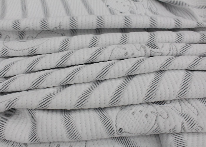 GROOThandel KLOR WITTE stoffen 100 POLYESTER BROEKEN TABLICHE Zwakke huid MOTORN GARNAAT MATRESSEN TABLICHE JACQUARD MATRESSEN TABLICHE
